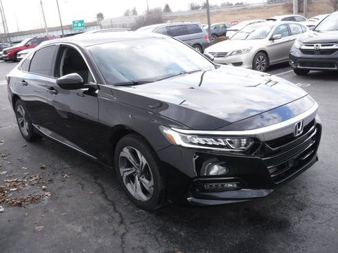 Used 2019 Honda Accord EX image 6