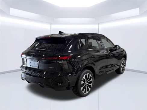 New 2026 Audi Q3 quattro 2.0T AWD/4WD image 5