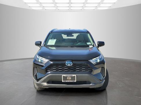 Used 2024 Toyota RAV4 LE AWD/4WD image 2
