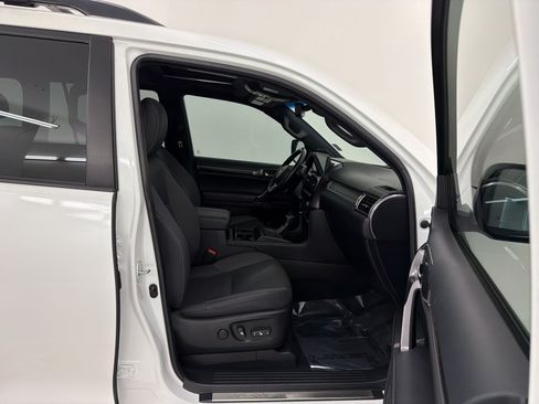 Certified 2022 Lexus GX 460 w/ Black Line Special Edition AWD/4WD image 27