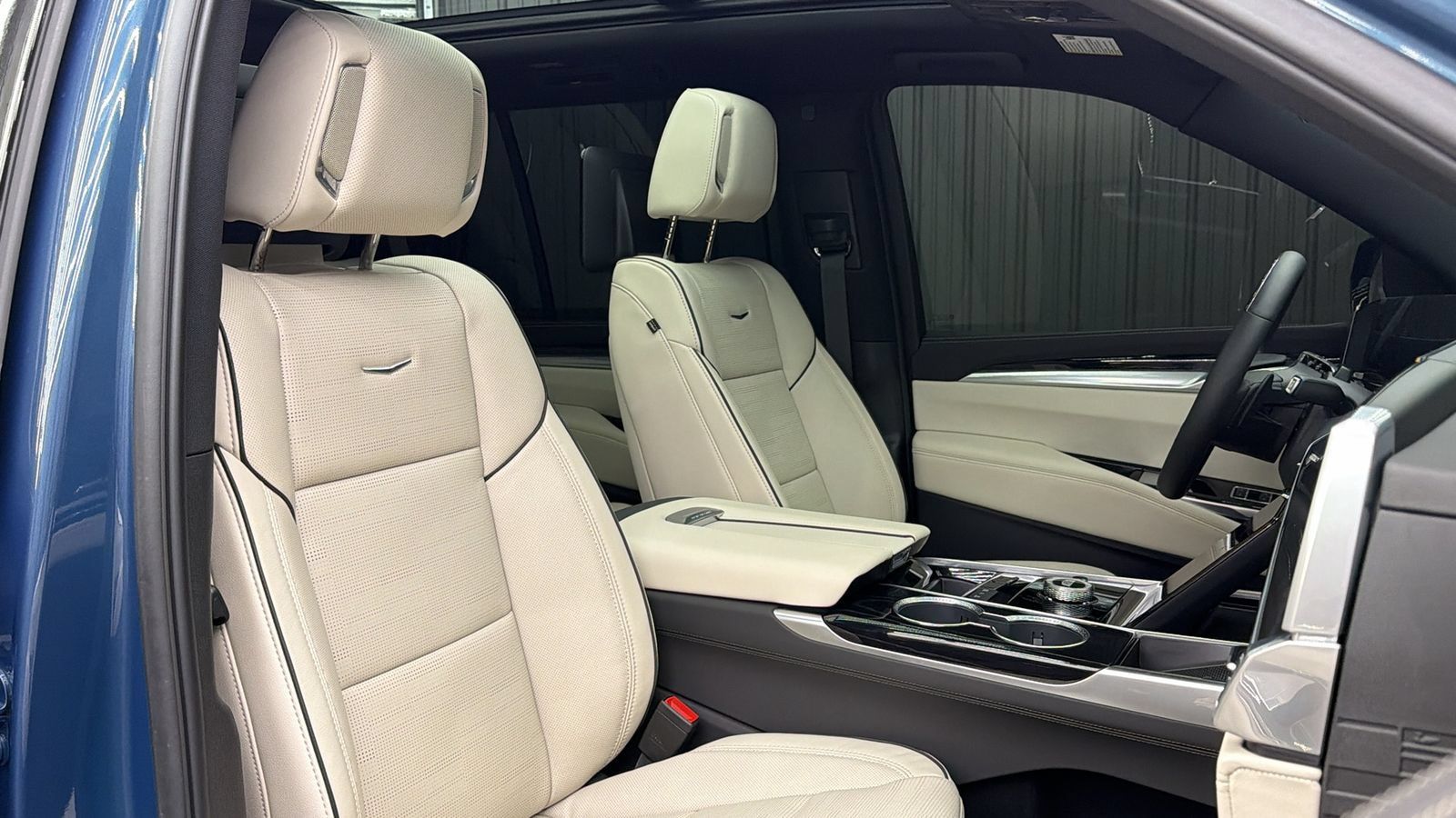 Used 2026 Cadillac Escalade Sport w/ Touring Package AWD/4WD image 41
