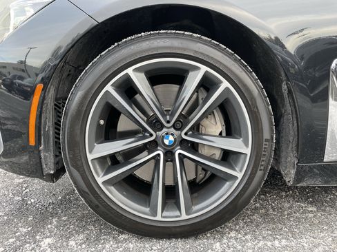 Used 2022 BMW 750i xDrive 750i xDrive image 9