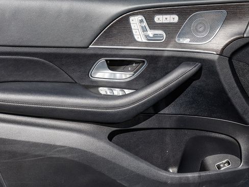 Certified 2024 Mercedes-Benz GLS 450 4MATIC image 21