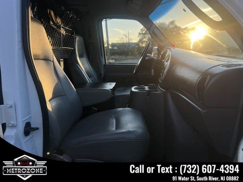 Used 2008 Ford E-350 and Econoline 350 Super Duty image 20