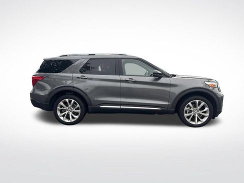 Used 2023 Ford Explorer Platinum w/ Technology Package AWD/4WD image 4