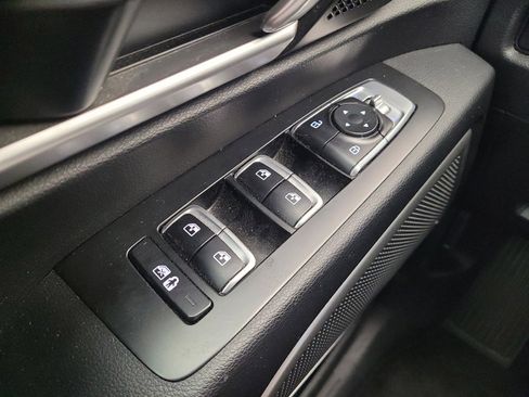 Used 2022 Kia Telluride LX image 27