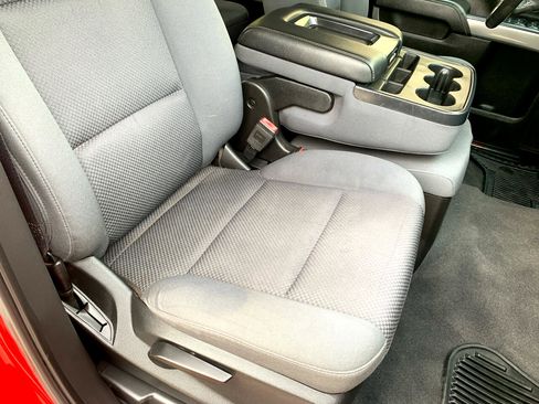 Used 2018 Chevrolet Silverado 1500 LT w/ Texas Edition image 14