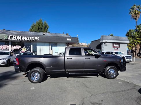 Used 2020 RAM 3500 Tradesman image 10