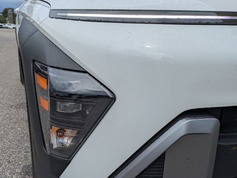 New 2026 Hyundai Kona SE image 13