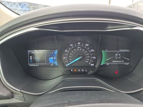 Used 2020 Ford Fusion SE image 8