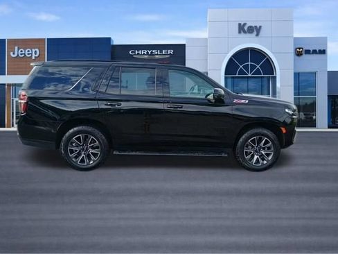 Used 2023 Chevrolet Tahoe Z71 w/ Luxury Package AWD/4WD image 7