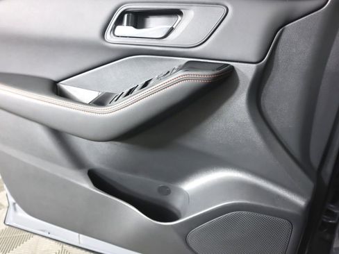 New 2026 Nissan Rogue SV AWD/4WD image 19