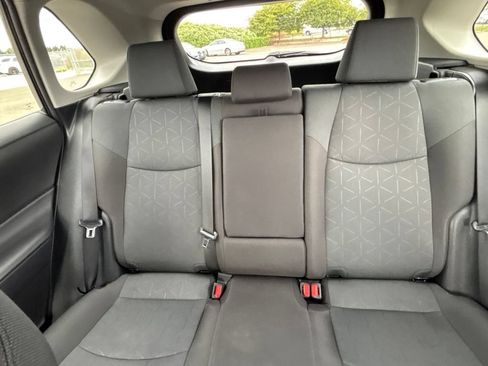 Used 2025 Toyota RAV4 XLE FWD image 32