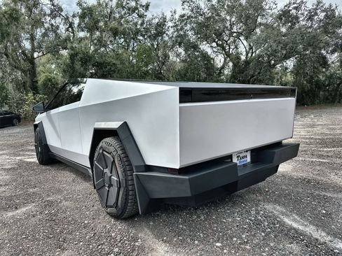 Used 2024 Tesla Cybertruck Cyberbeast image 4