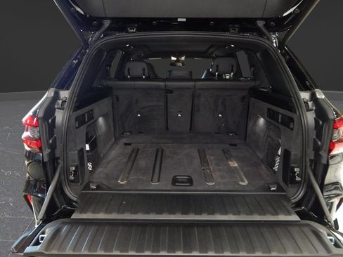 Used 2020 BMW X5 M AWD/4WD image 21