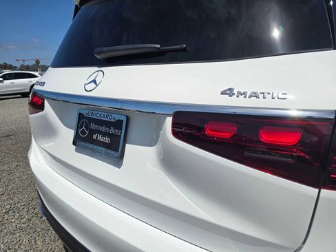 New 2026 Mercedes-Benz GLS 450 4MATIC image 15