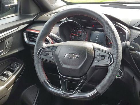 Certified 2023 Chevrolet TrailBlazer RS w/ Convenience Package image 12