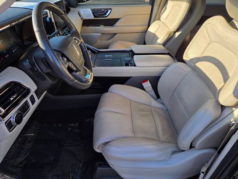 Used 2021 Lincoln Navigator Reserve w/ Luxury Package AWD/4WD image 10