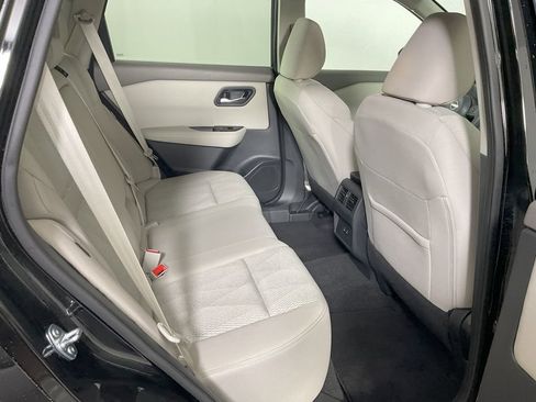 Used 2024 Nissan Rogue SV image 22