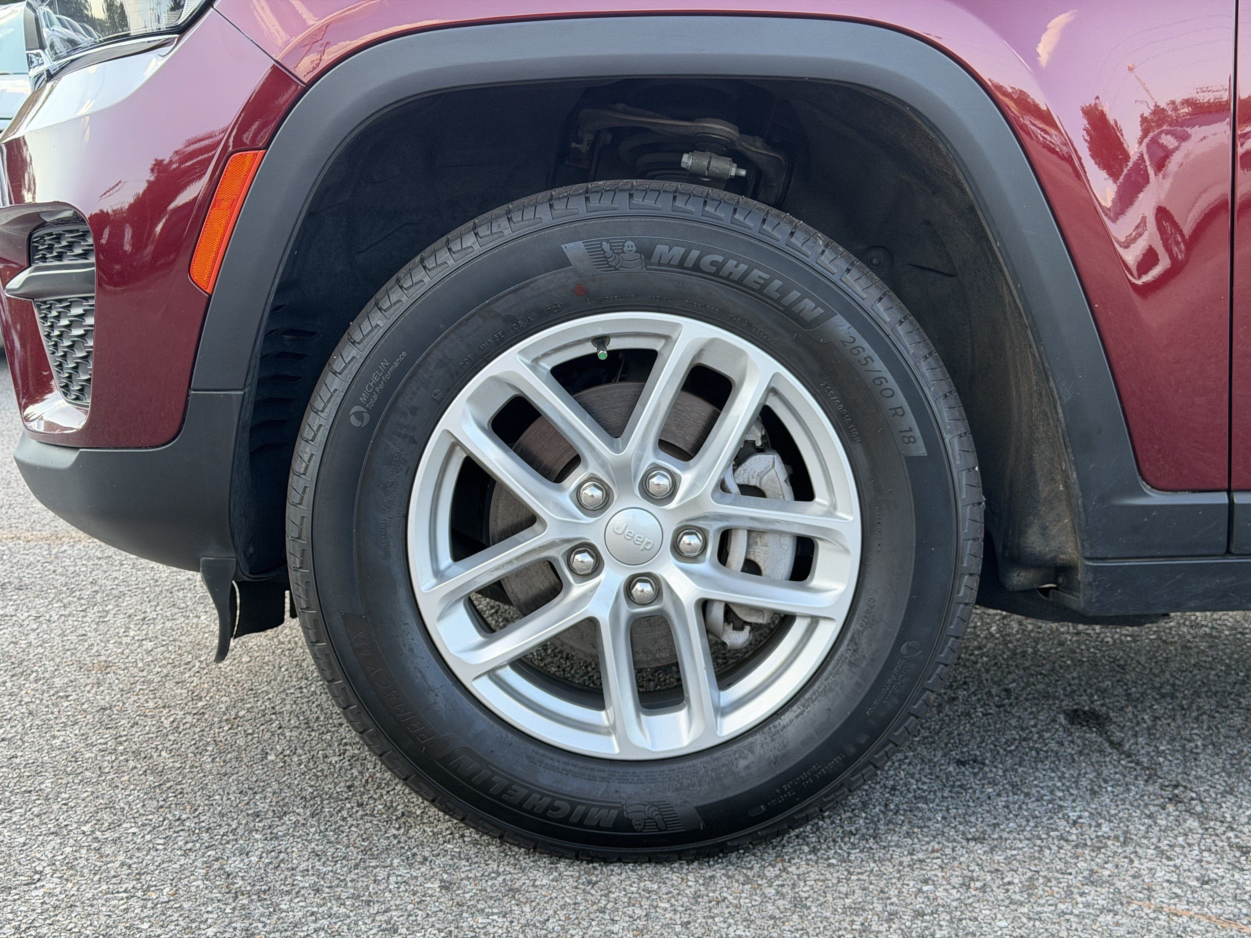 Used 2023 Jeep Grand Cherokee Laredo w/ Trailer Tow Prep Group (B) RWD image 13