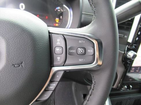 New 2026 RAM 2500 Laramie AWD/4WD image 22