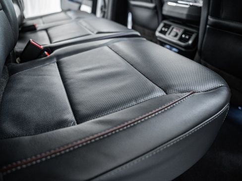 Certified 2023 Ford F150 Lariat w/ Equipment Group 502A High image 39