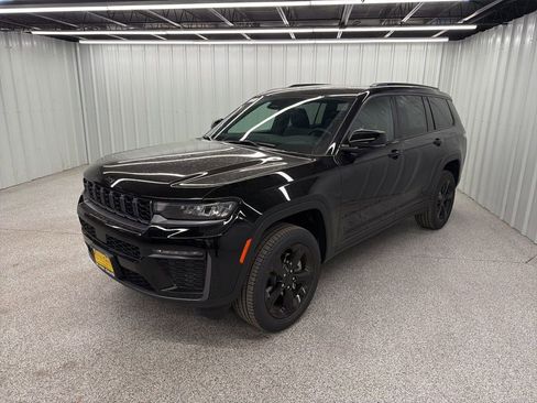 New 2026 Jeep Grand Cherokee L Limited image 3