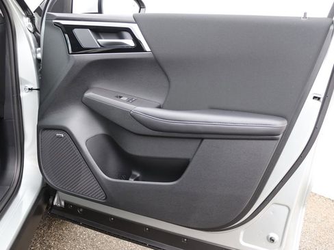 New 2026 Mitsubishi Outlander ES image 33