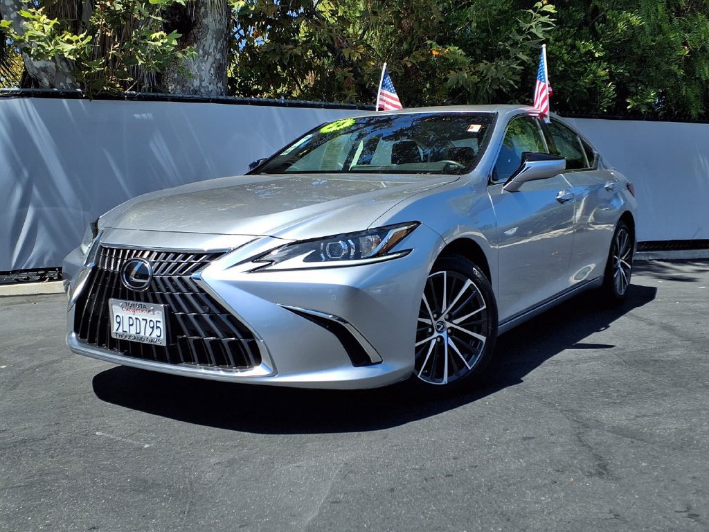 Used 2024 Lexus ES 300h w/ Premium Package FWD image 40