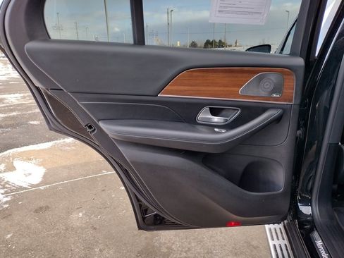 Used 2022 Mercedes-Benz GLE 350 GLE 350 w/ Premium Package image 12