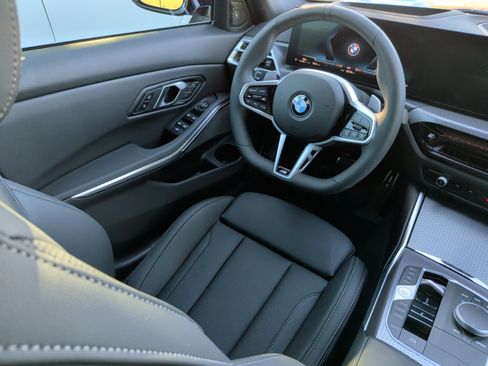 Used 2026 BMW 330i Sedan w/ M Sport Package RWD image 35