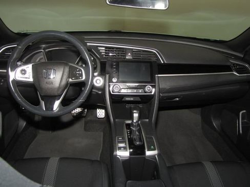 Used 2019 Honda Civic Sport image 14
