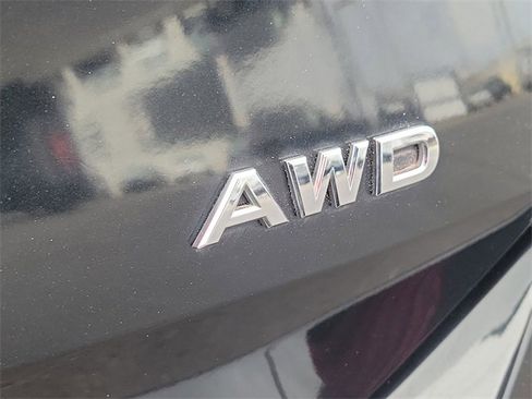 Used 2018 Nissan Rogue S image 11