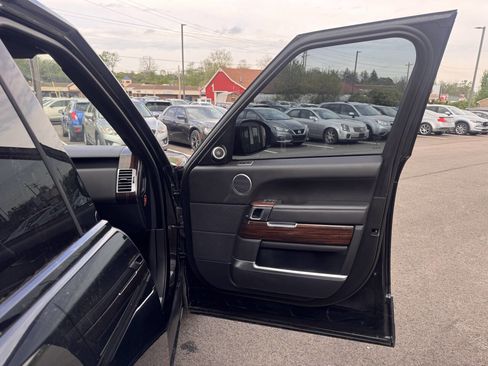 Used 2016 Land Rover Range Rover Autobiography image 19