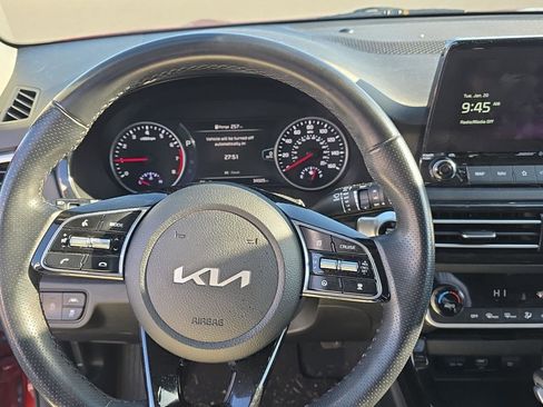 Used 2023 Kia Seltos SX image 12