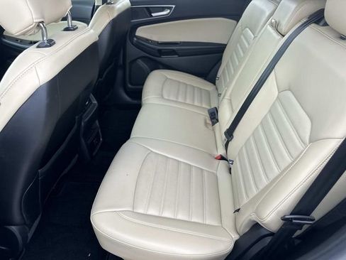 Used 2017 Ford Edge SEL w/ Equipment Group 201A image 22