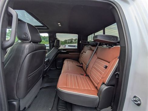 Used 2024 GMC Sierra 3500 Denali Ultimate image 29