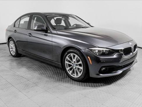 Used 2016 BMW 320i xDrive Sedan AWD/4WD image 11