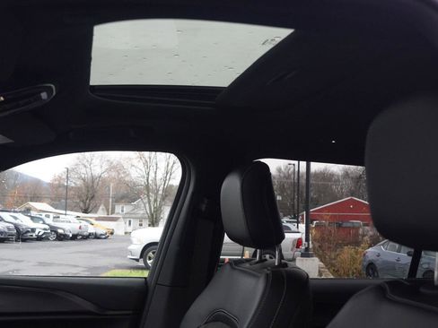 New 2025 Jeep Grand Cherokee L Altitude image 51