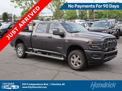 Used 2025 RAM 3500 Big Horn AWD/4WD image 1
