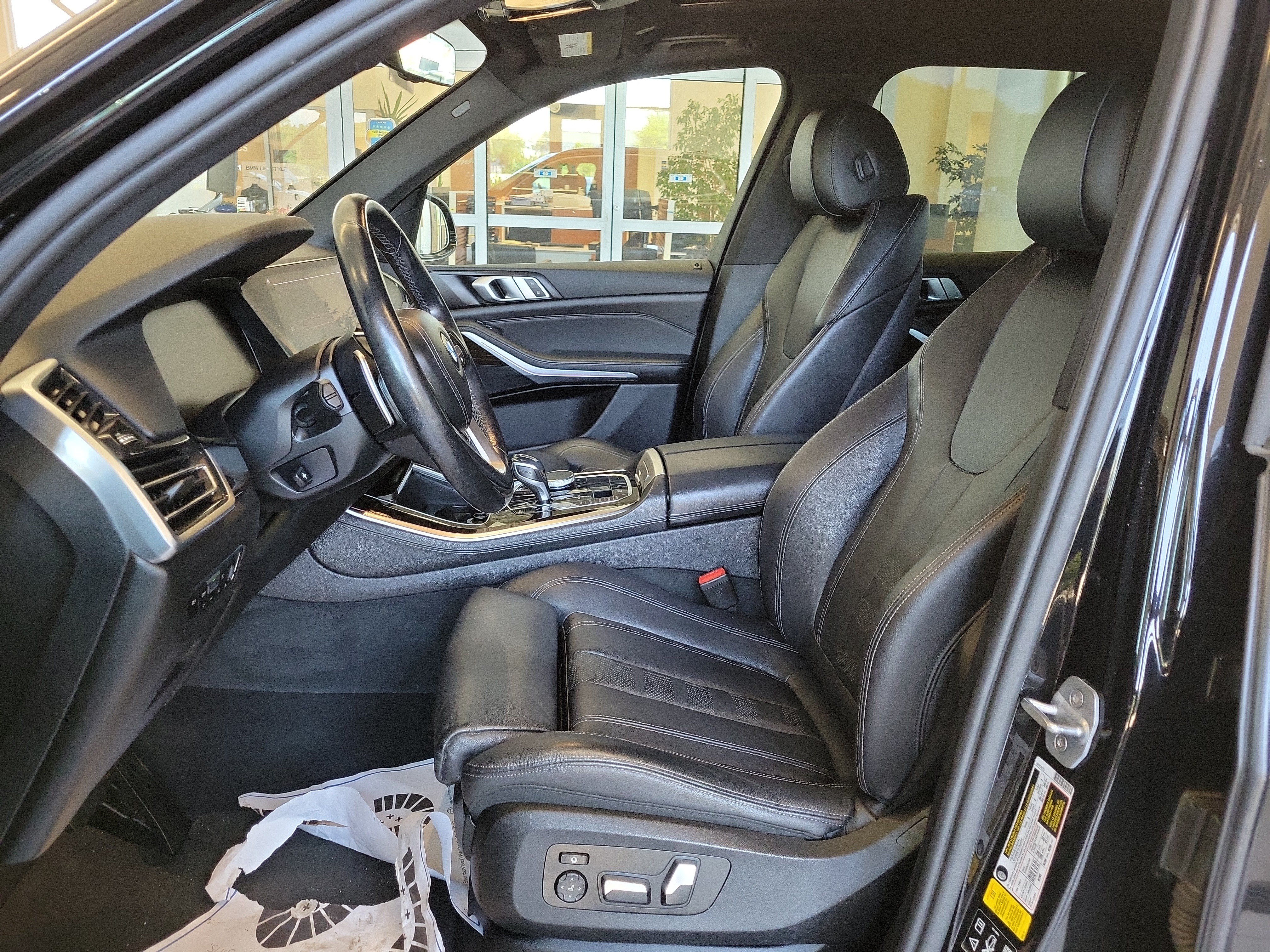 Used 2019 BMW X5 xDrive40i w/ Convenience Package AWD/4WD image 14