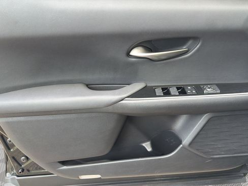 Used 2019 Lexus UX 200 F Sport w/ F Sport Premium Package FWD image 24