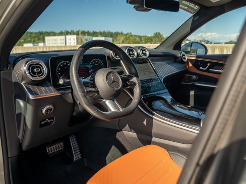 Certified 2023 Mercedes-Benz GLC 300 4MATIC image 22