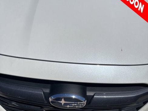 Used 2023 Subaru Outback Limited AWD/4WD image 2