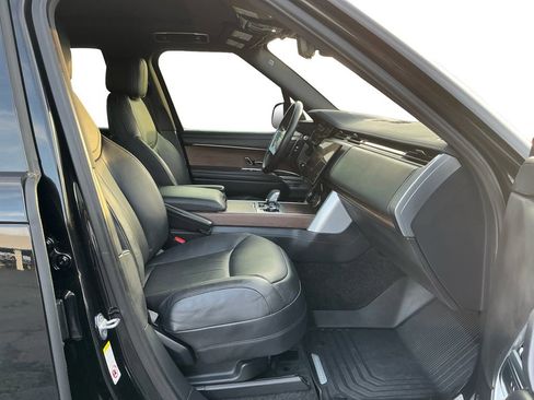 Used 2023 Land Rover Range Rover Long Wheelbase SE image 22