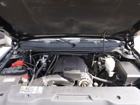 Used 2014 Chevrolet Silverado 2500 W/T w/ Snow Plow Prep Package AWD/4WD image 27