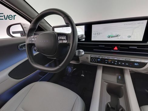 Used 2025 Hyundai Ioniq 6 SEL RWD image 25