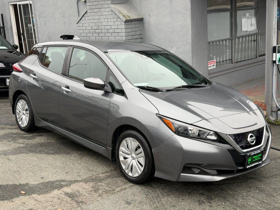 Used 2020 Nissan Leaf S w/ Protection Package FWD image 3