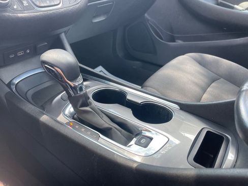 Used 2023 Chevrolet Malibu LT FWD image 12