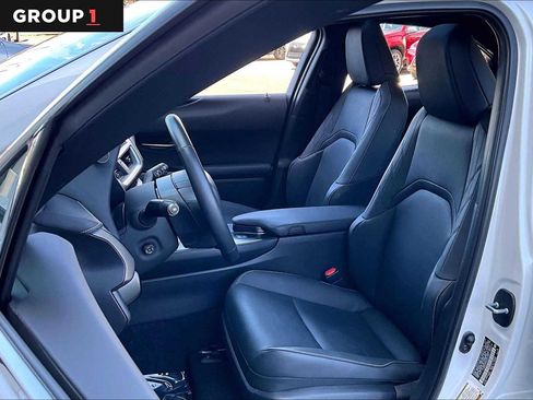 Certified 2025 Lexus UX 300h Premium w/ Cold Area Package image 7